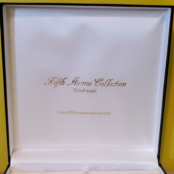 Necklace and Earring Set - Picture 3 of 3